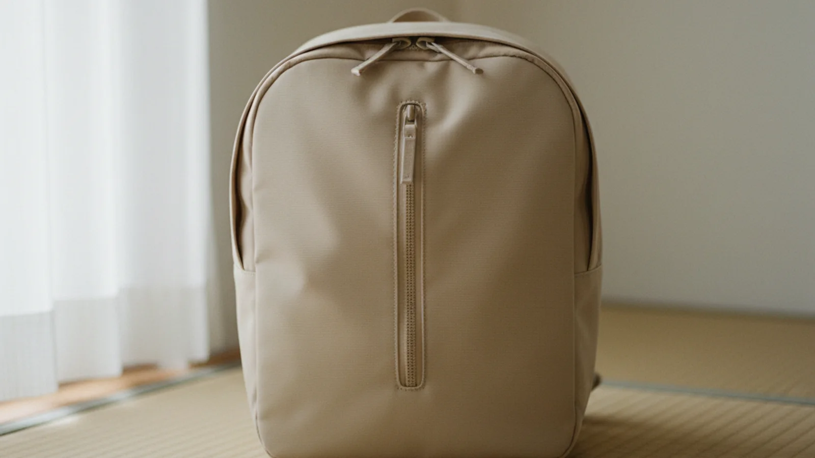Sac à dos minimaliste design japonais : marques et modèles 2026